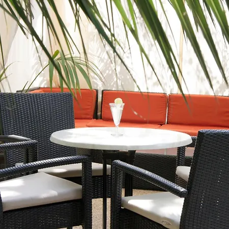 Morlans Garden Peguera