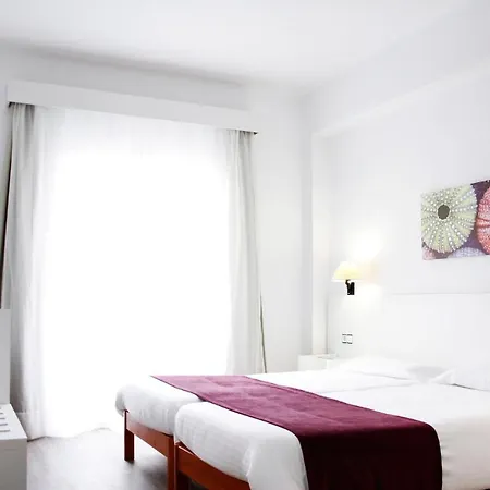 Morlans Garden Hotel 3*