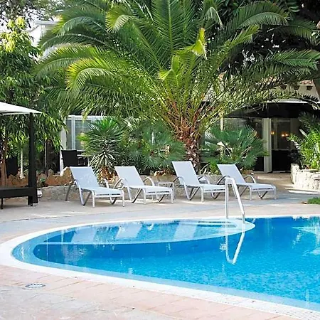 Отель Morlans Garden