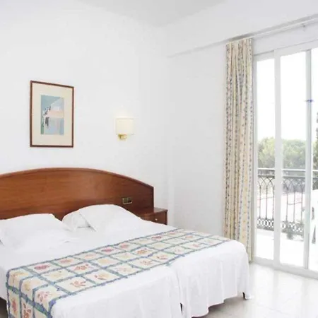 莫尔兰斯花园酒店 3*