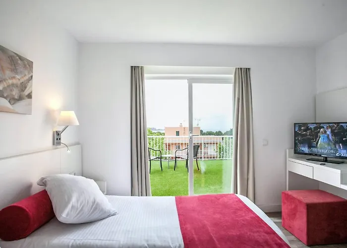 Morlans Garden Hotel 3*