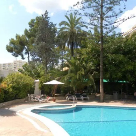 Morlans Garden 3* باغيرا
